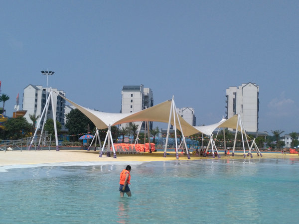 沖浪池遮陽(yáng)張拉膜